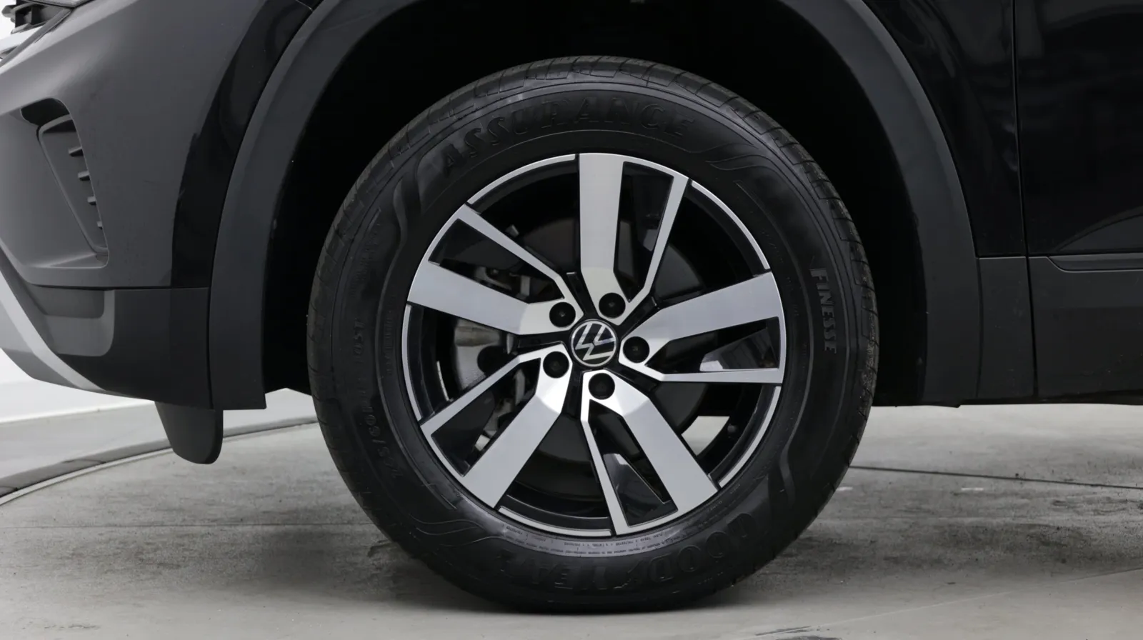 Volkswagen Atlas photo 8
