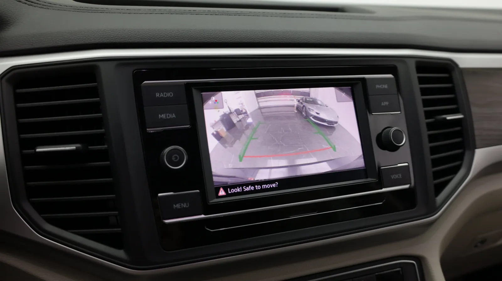Volkswagen Atlas photo 18