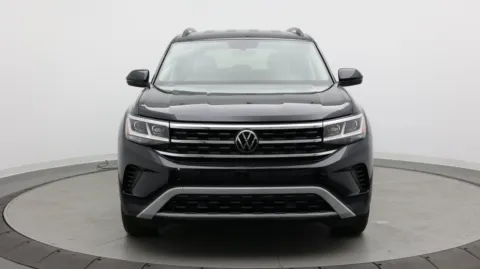 Photos of 2023 Volkswagen Atlas 2.0T SE for sale in Jacksonville, FL at Auto Boutique Florida