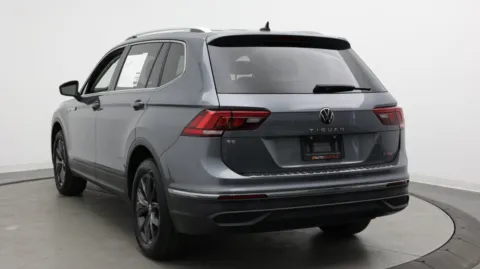 More photos of 2023 Volkswagen Tiguan SE at Auto Boutique Florida, FL