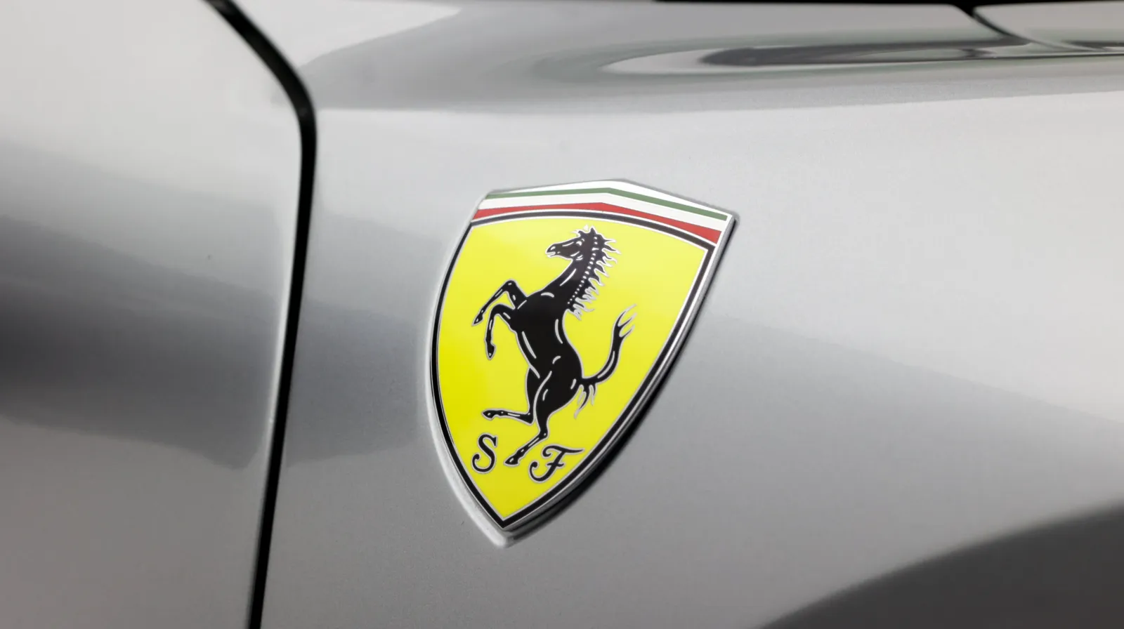 Ferrari 296 photo 12
