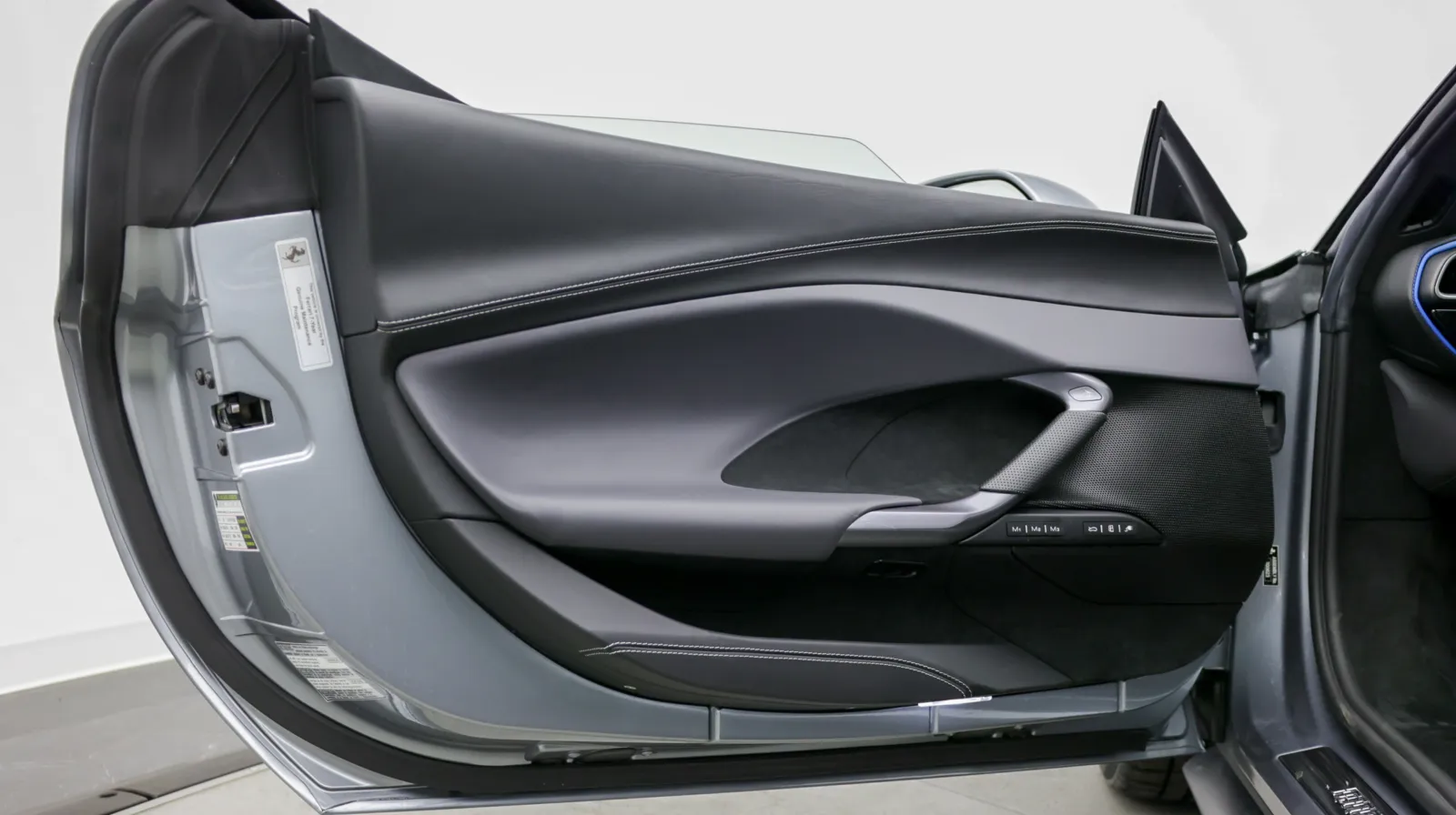 Ferrari 296 photo 18