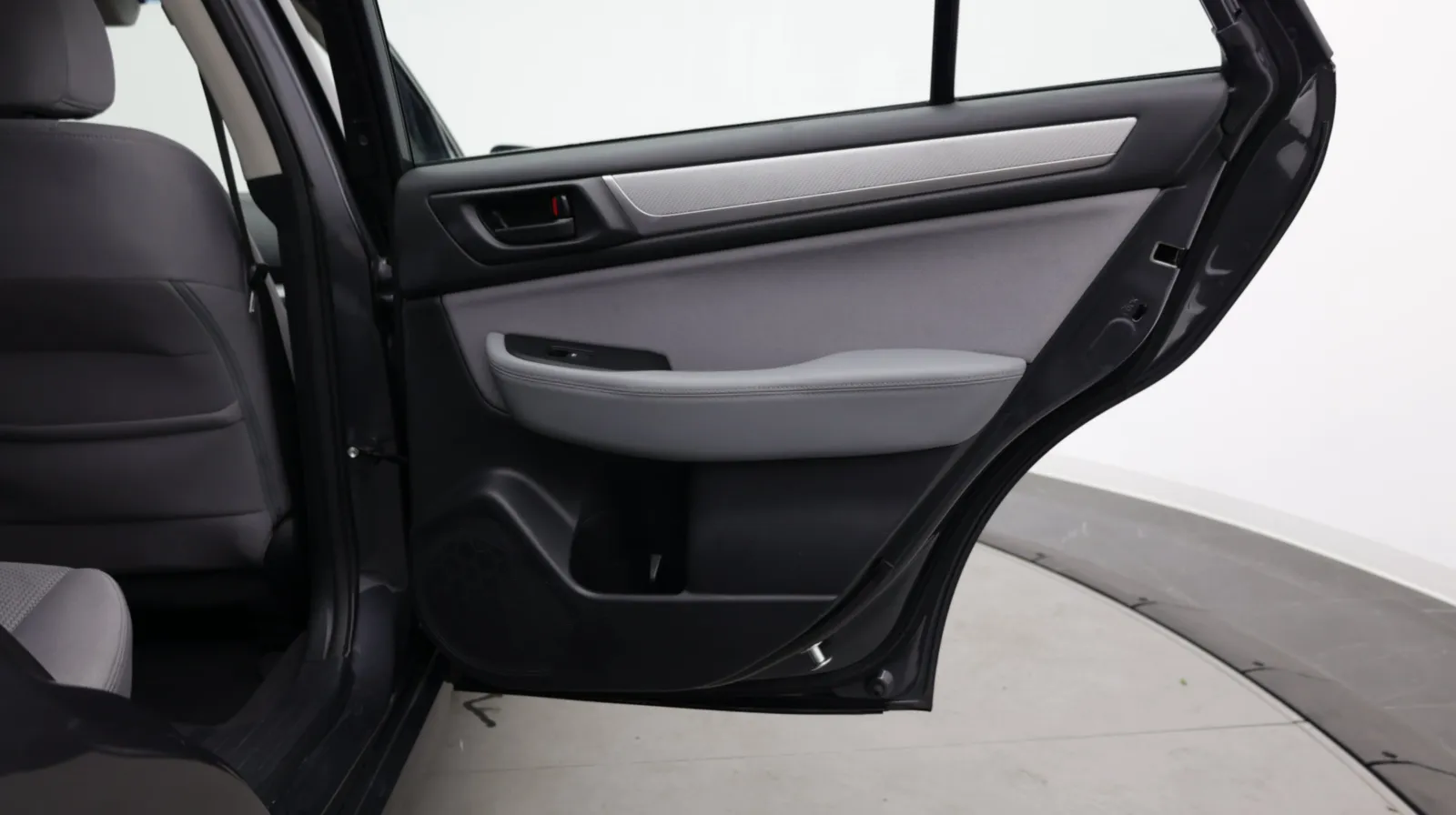 Subaru Outback photo 32
