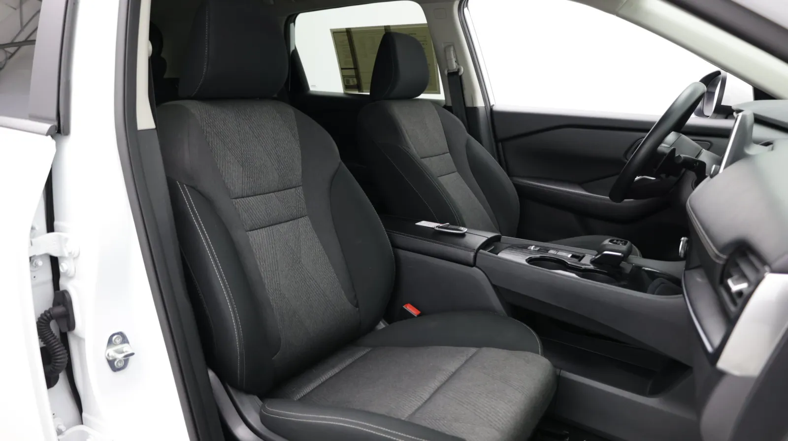 Nissan Rogue photo 38