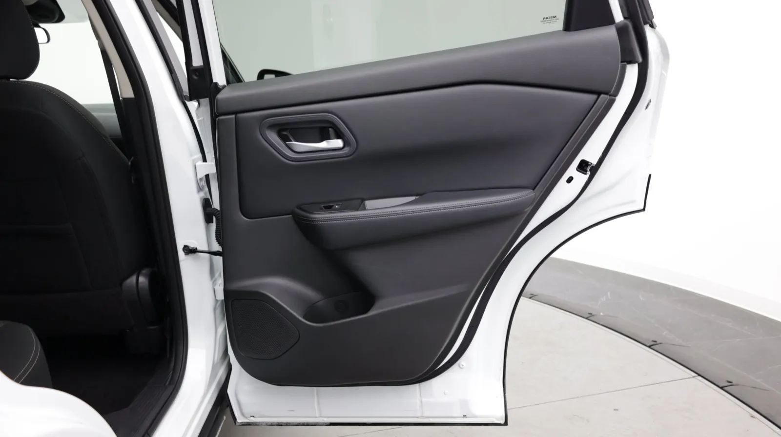 Nissan Rogue photo 34