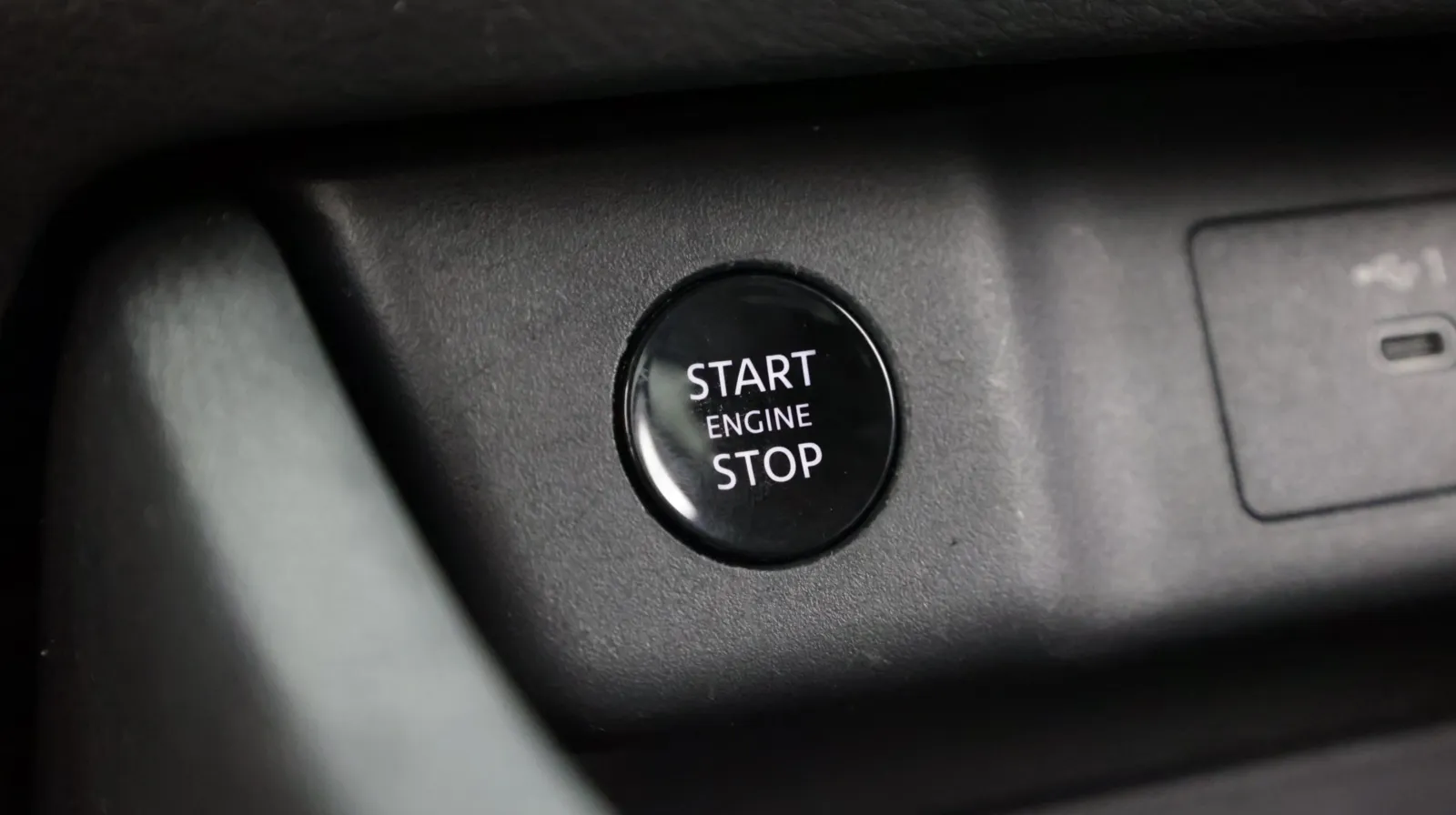 Nissan Rogue photo 19