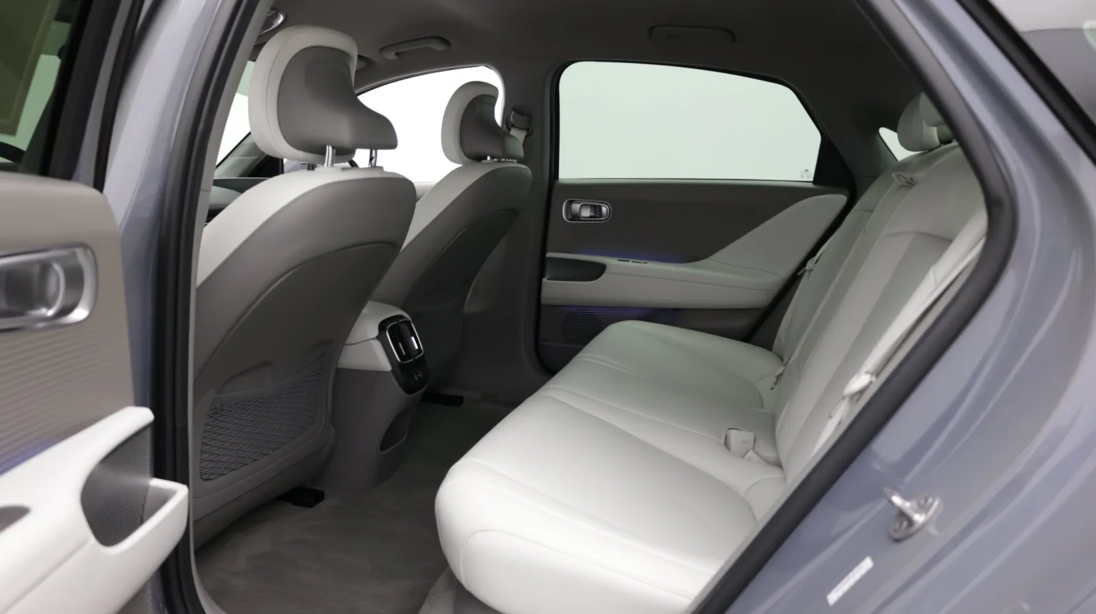 Hyundai Ioniq 6 photo 22