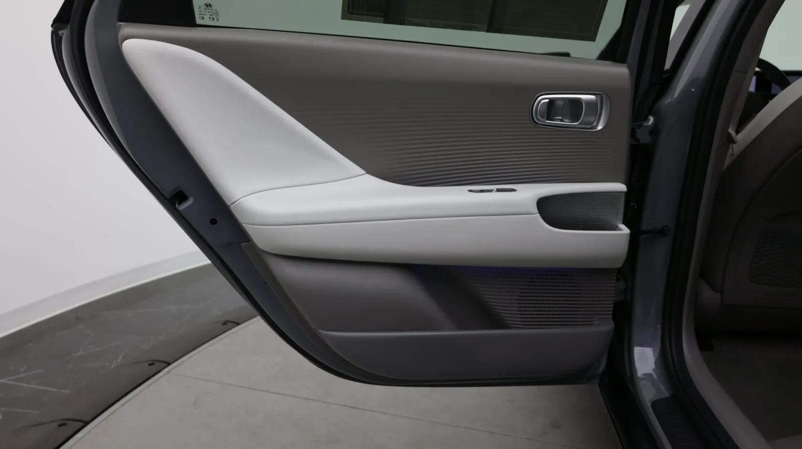 Hyundai Ioniq 6 photo 23