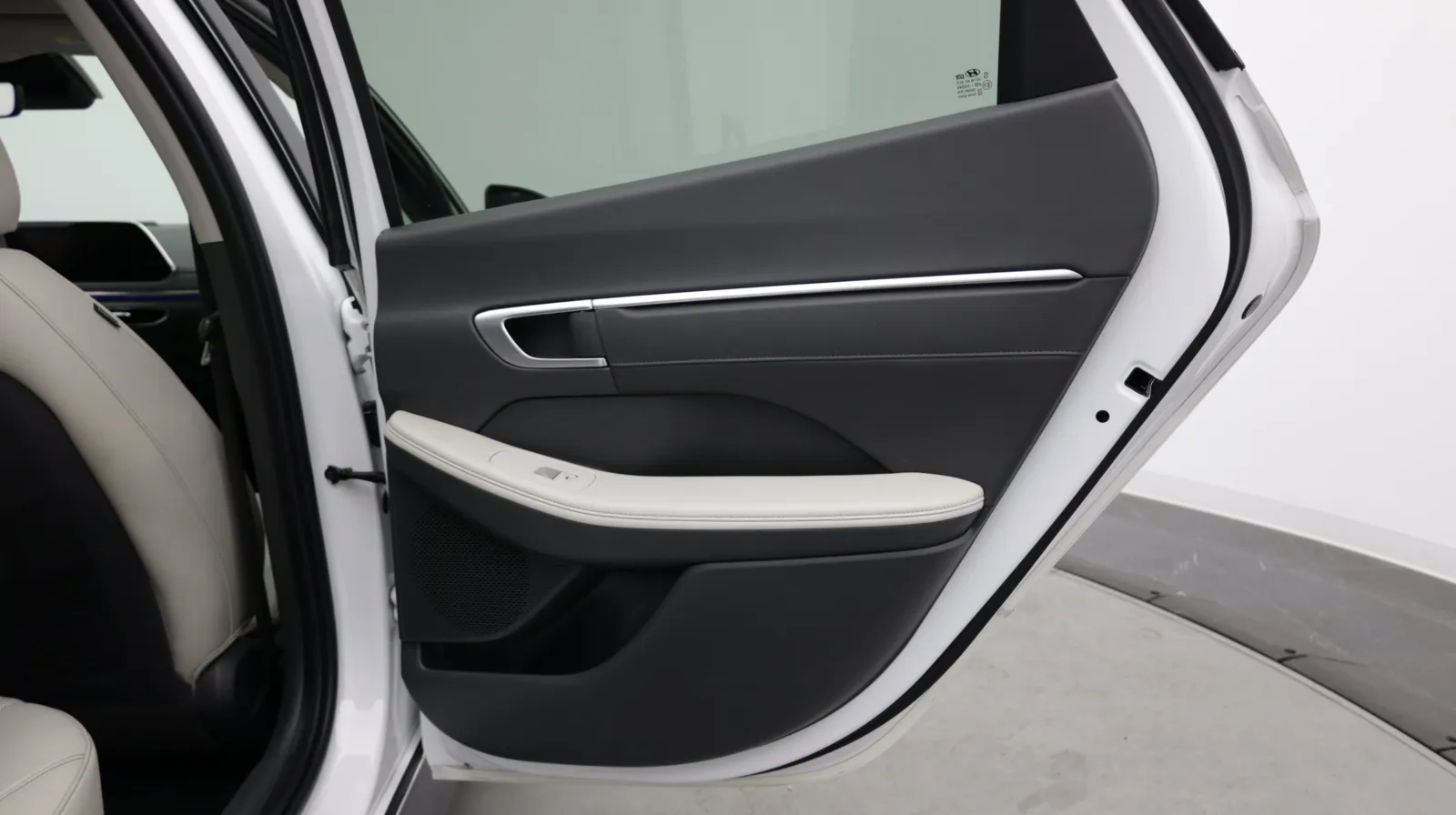 Hyundai Sonata photo 37