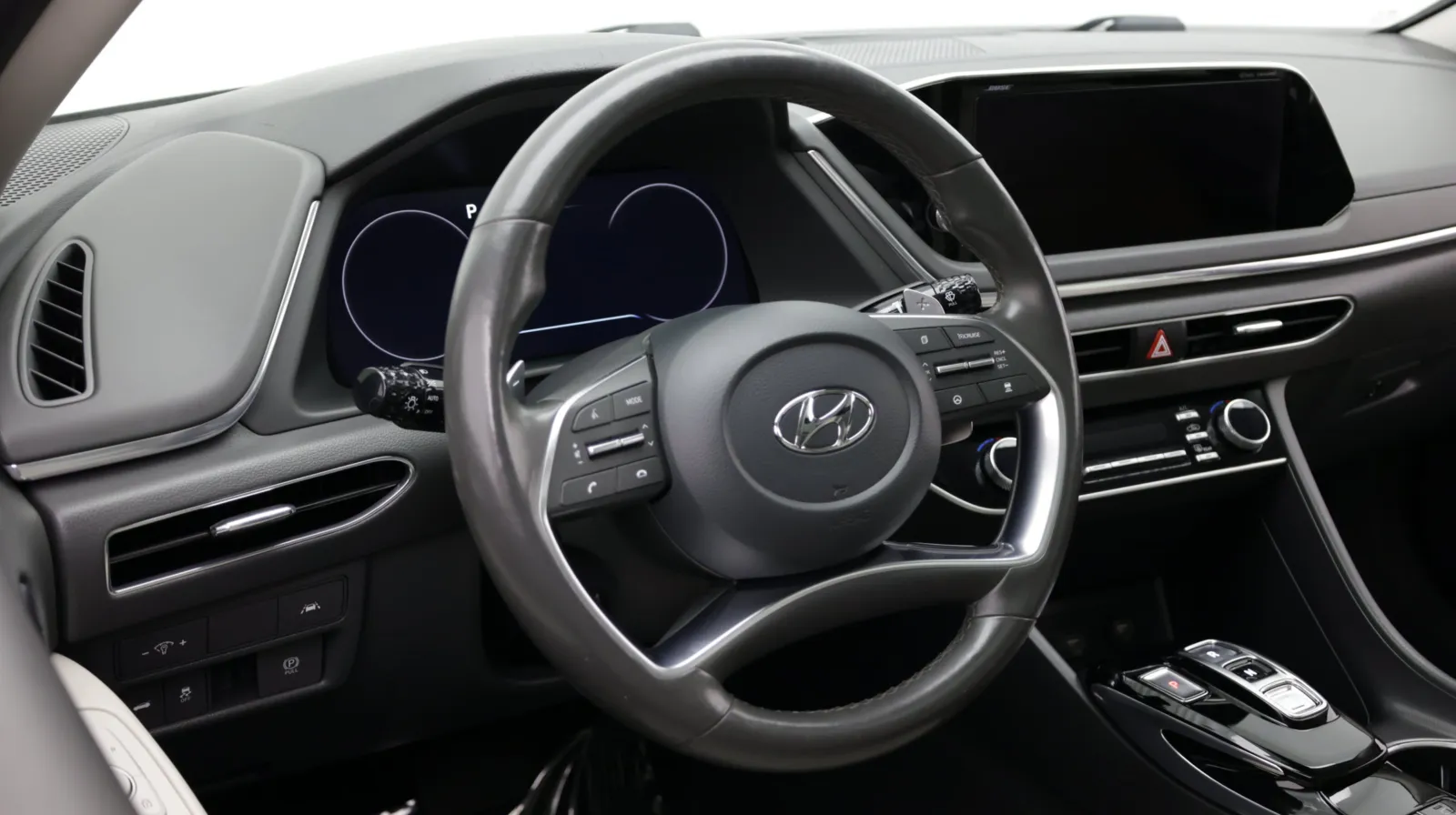 Hyundai Sonata photo 11