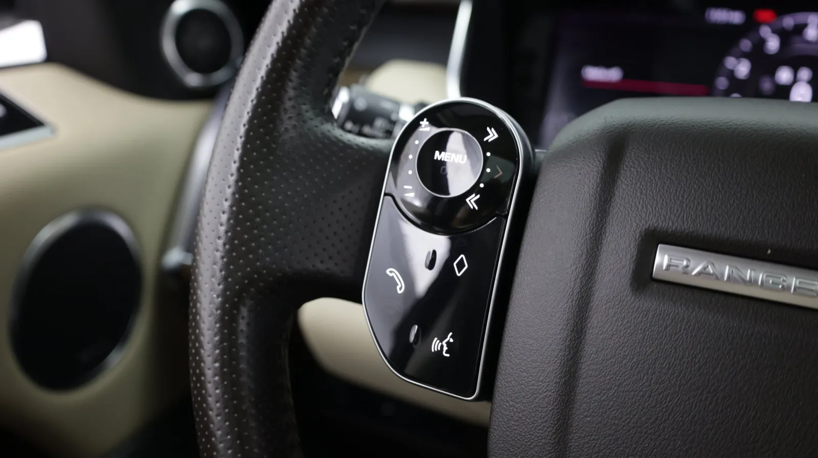 Land Rover Range Rover Sport photo 22