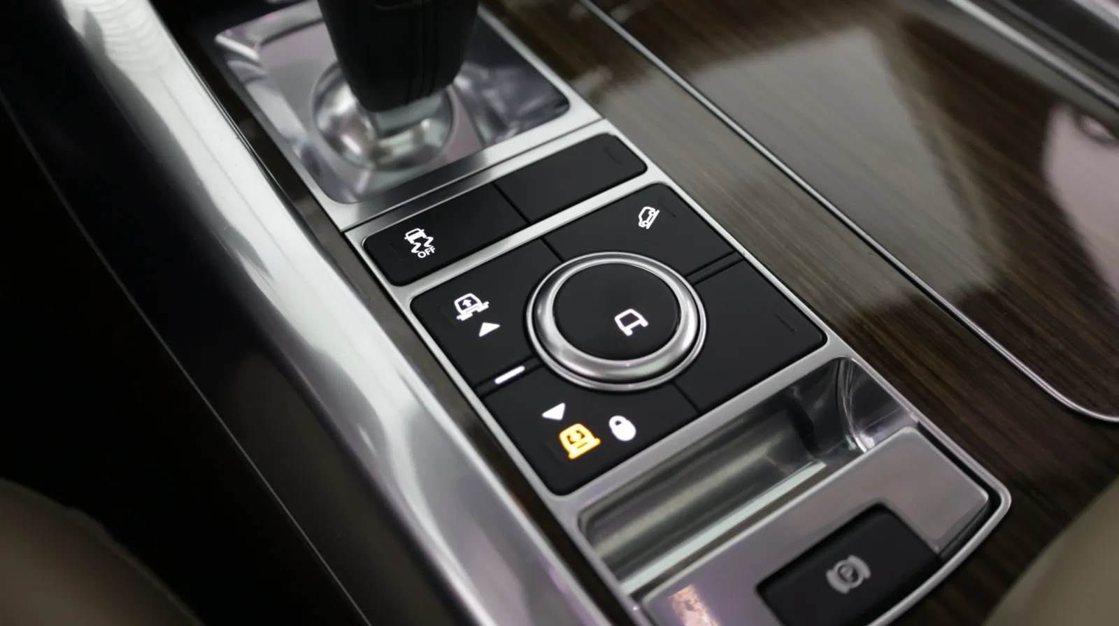 Land Rover Range Rover Sport photo 19