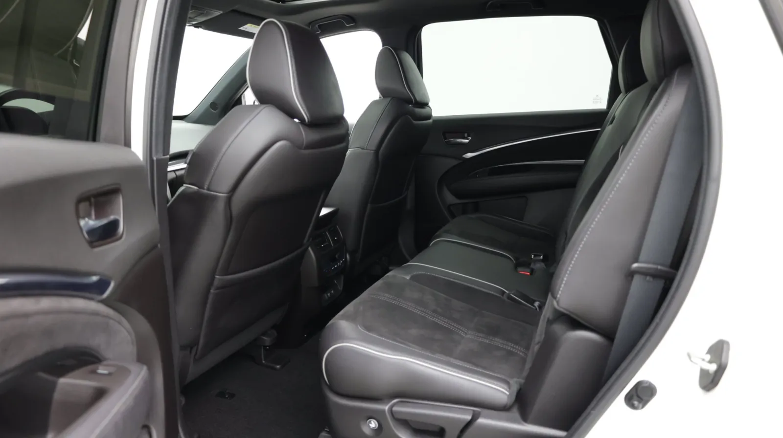 Acura MDX photo 28