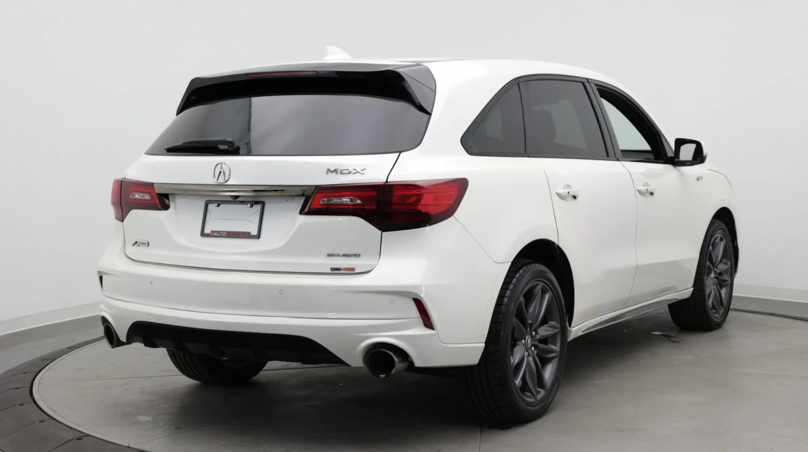 Acura MDX photo 8