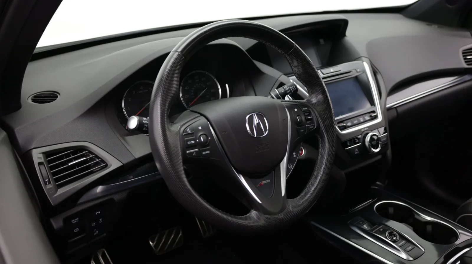 Acura MDX photo 10