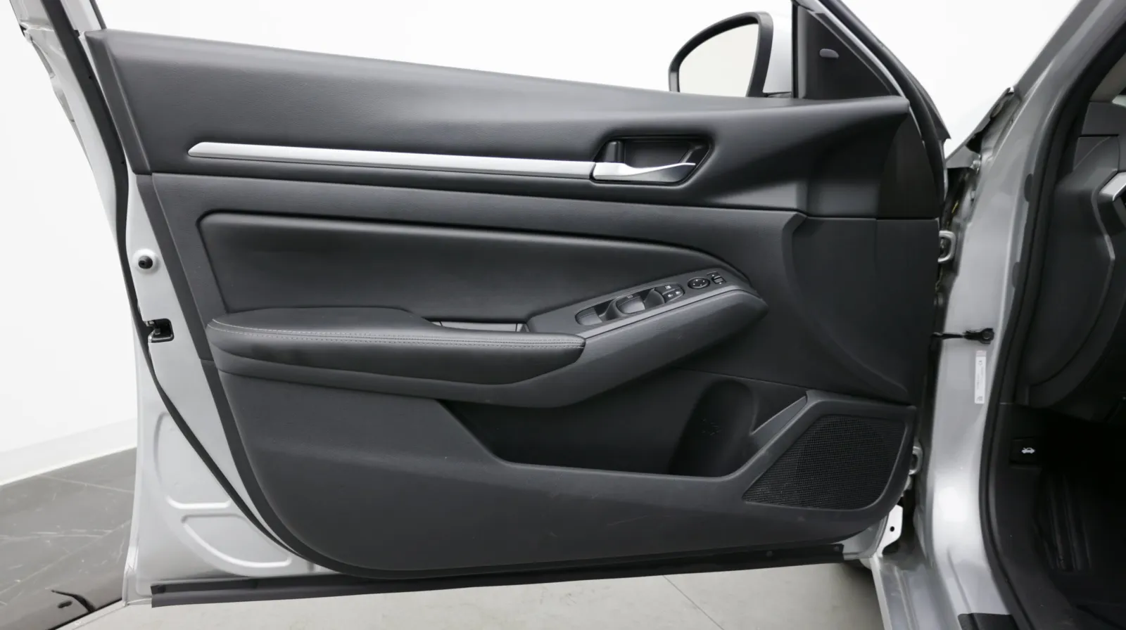 Nissan Altima photo 11