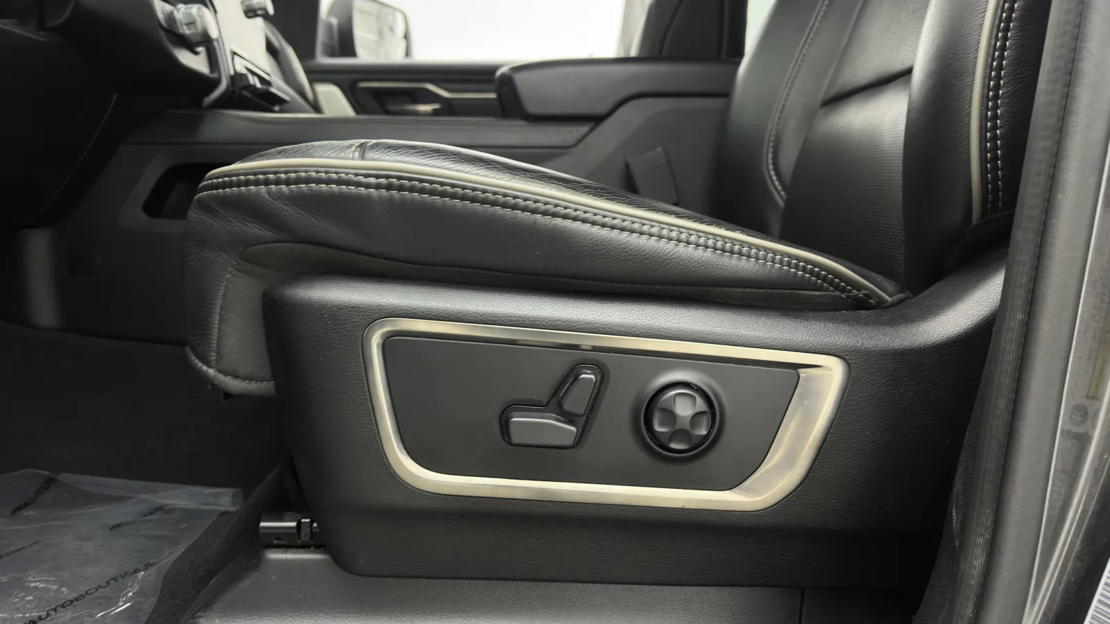 Ram 1500 photo 13