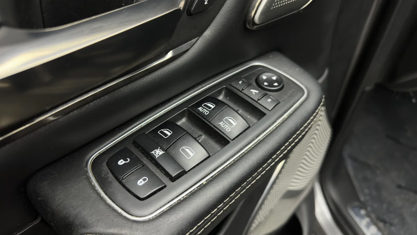 Ram 1500 photo 11