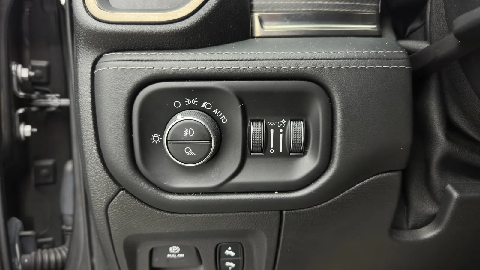 Ram 1500 photo 15
