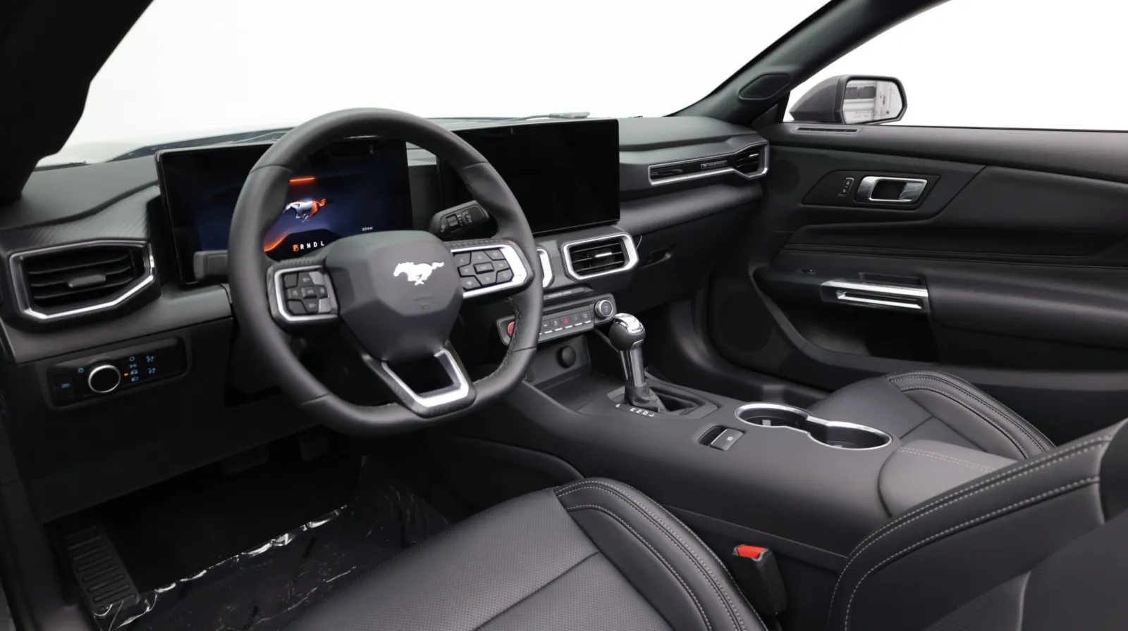 Ford Mustang photo 11