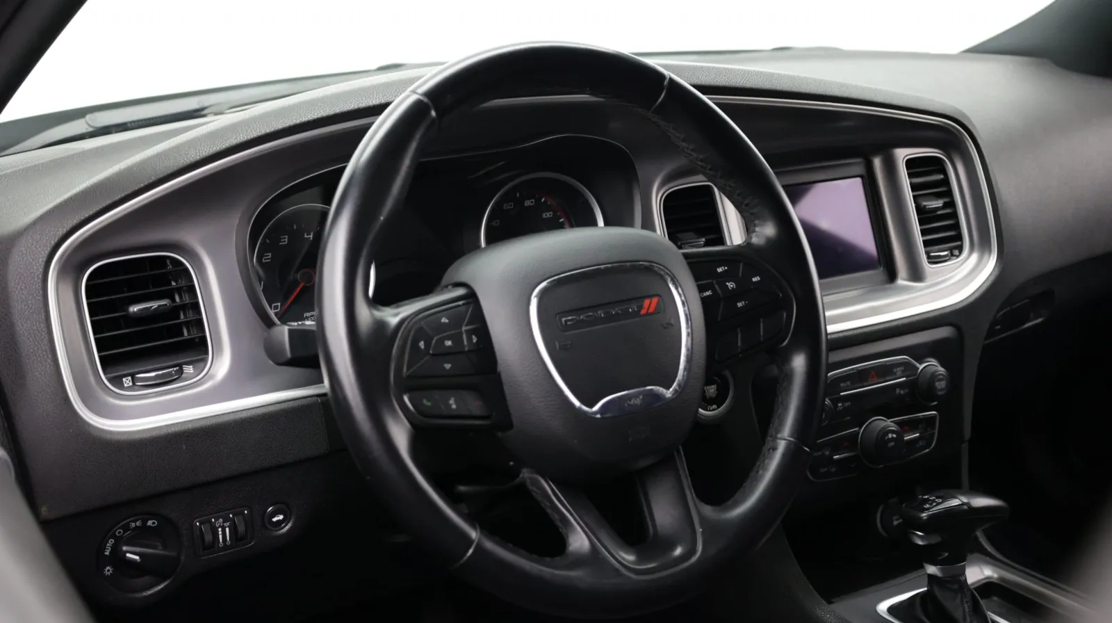 Dodge Charger photo 9