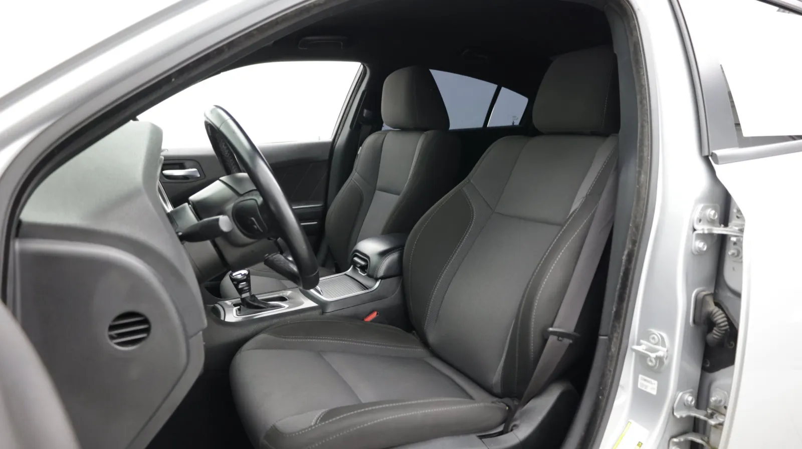 Dodge Charger photo 14