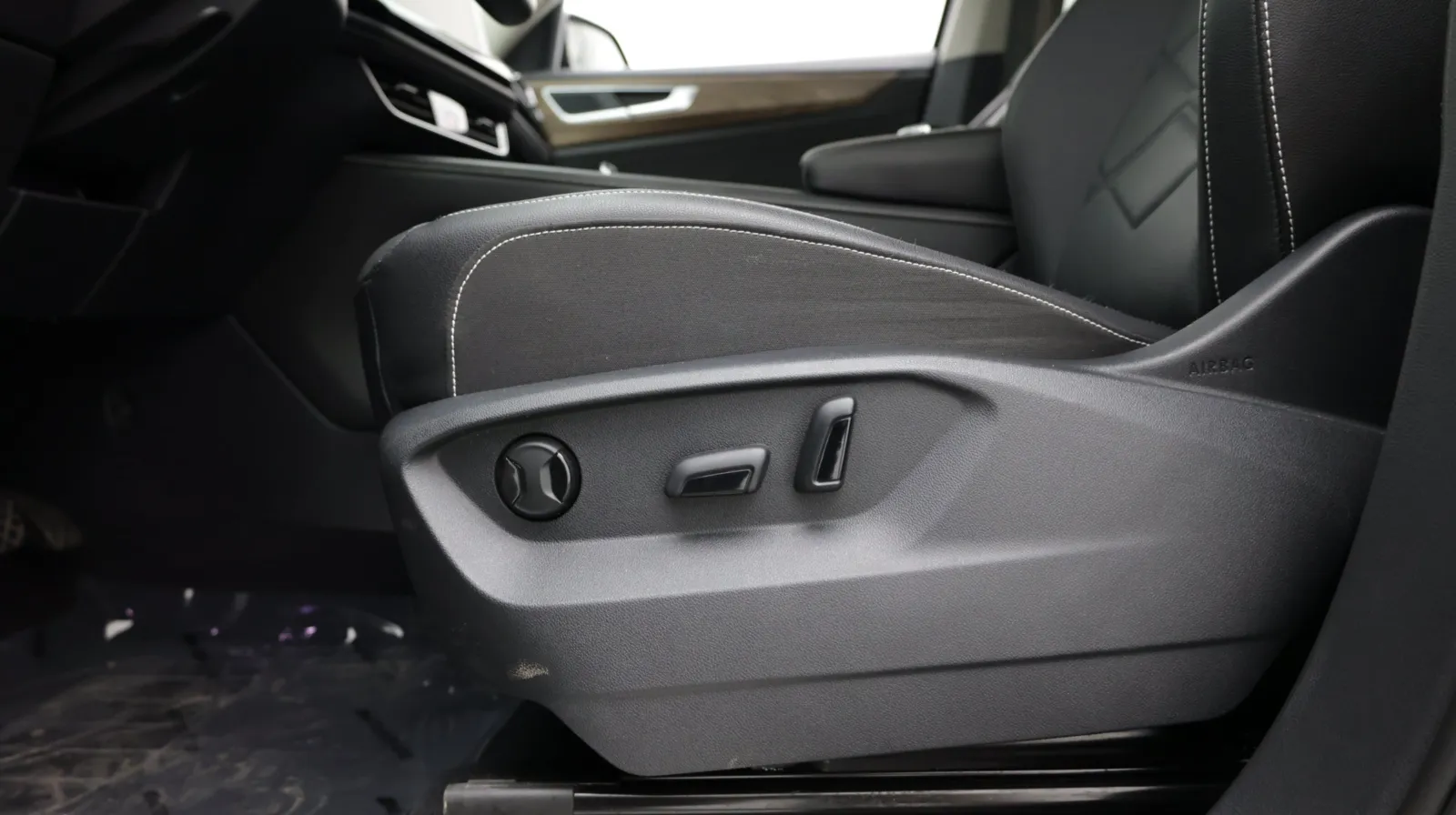 Volkswagen Atlas photo 14
