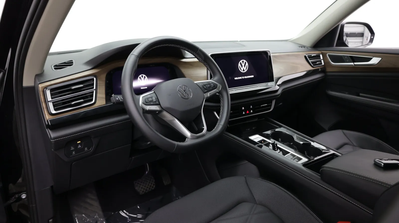 Volkswagen Atlas photo 11