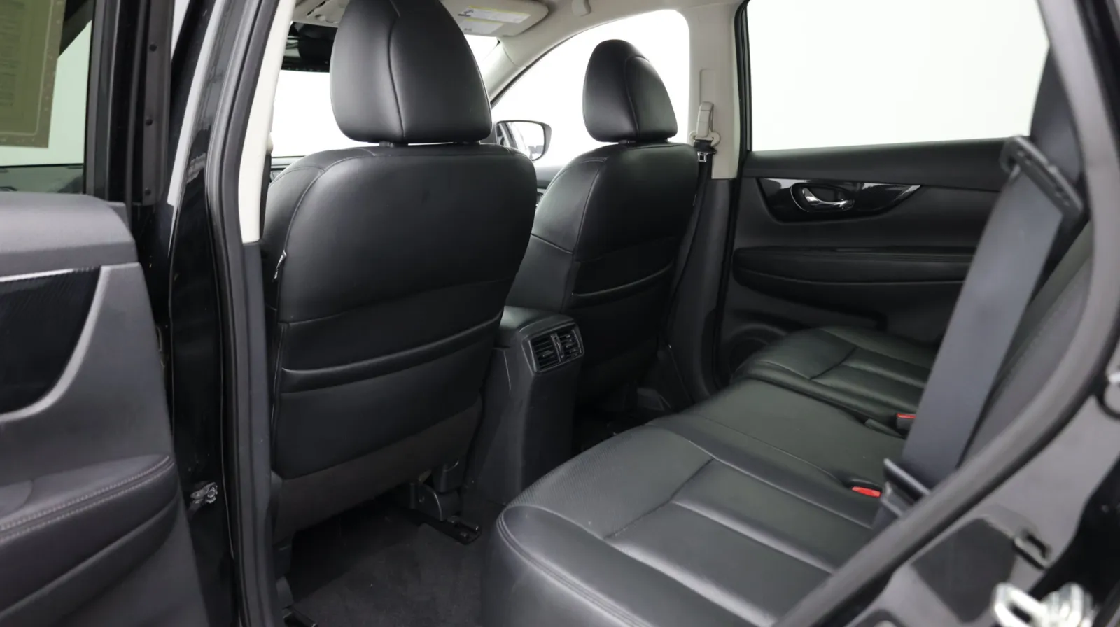 Nissan Rogue photo 30