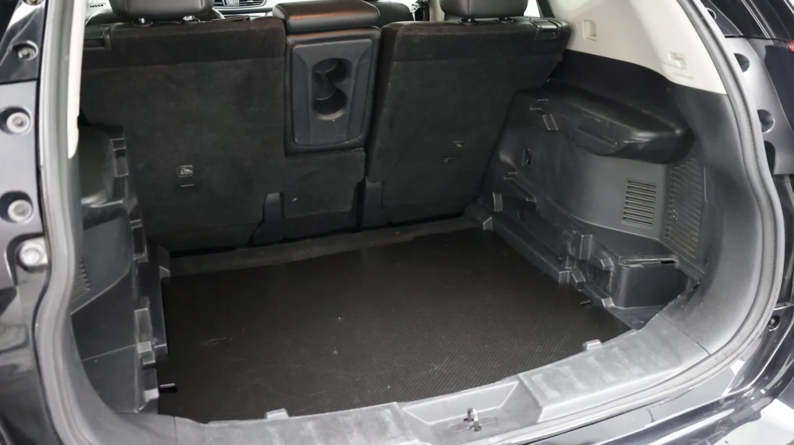 Nissan Rogue photo 36