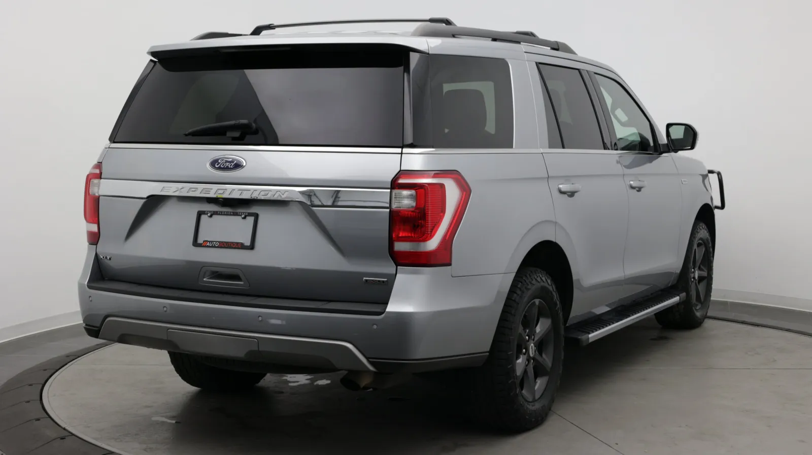 Ford Expedition photo 8