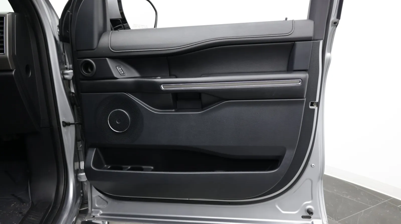 Ford Expedition photo 40