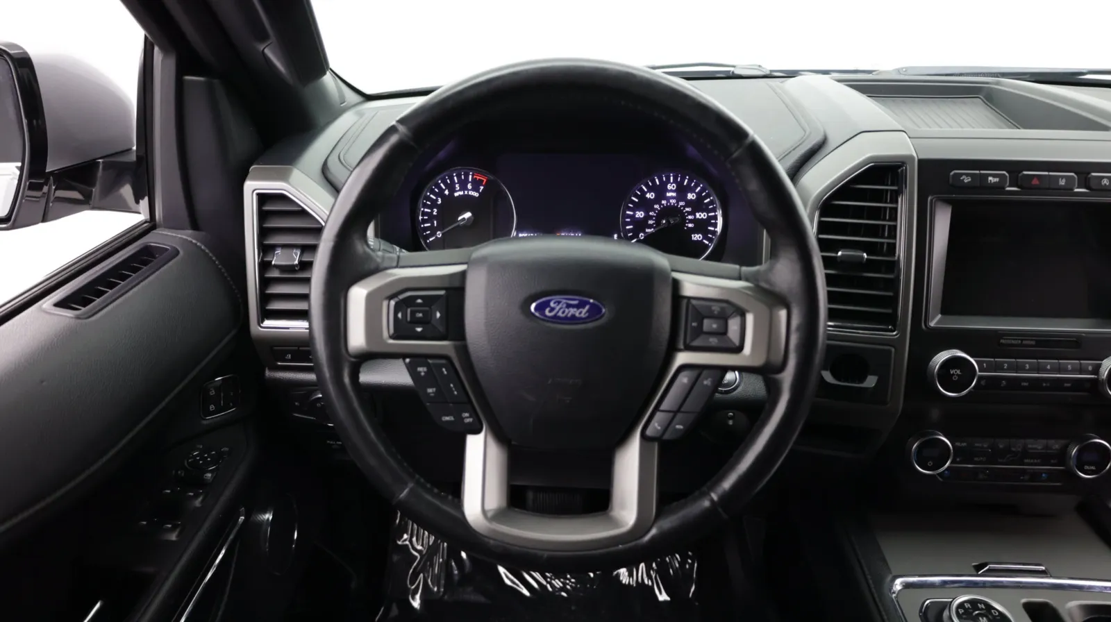 Ford Expedition photo 31