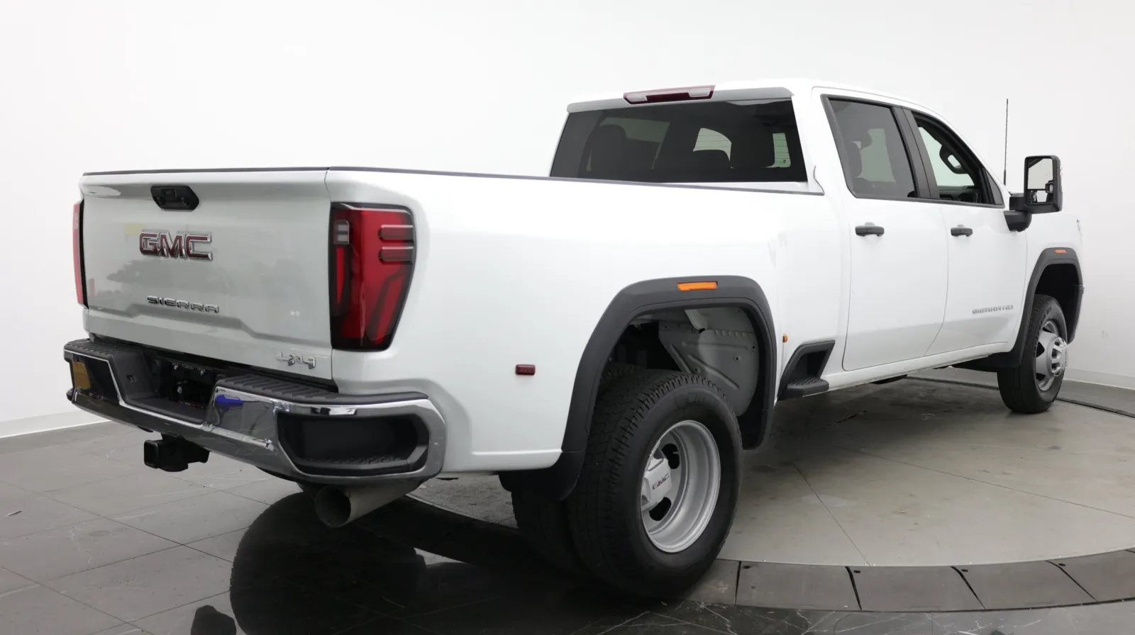 GMC Sierra photo 9