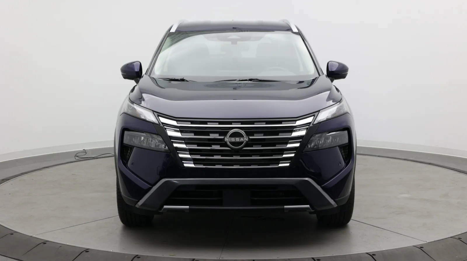 Nissan Rogue photo 2