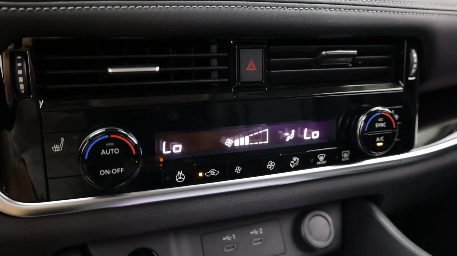 Nissan Rogue photo 19