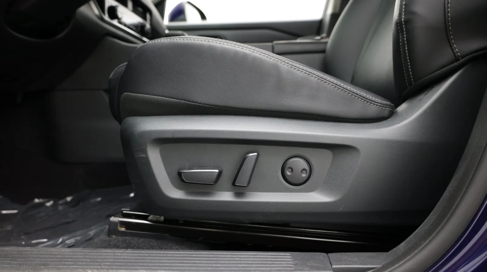 Nissan Rogue photo 13