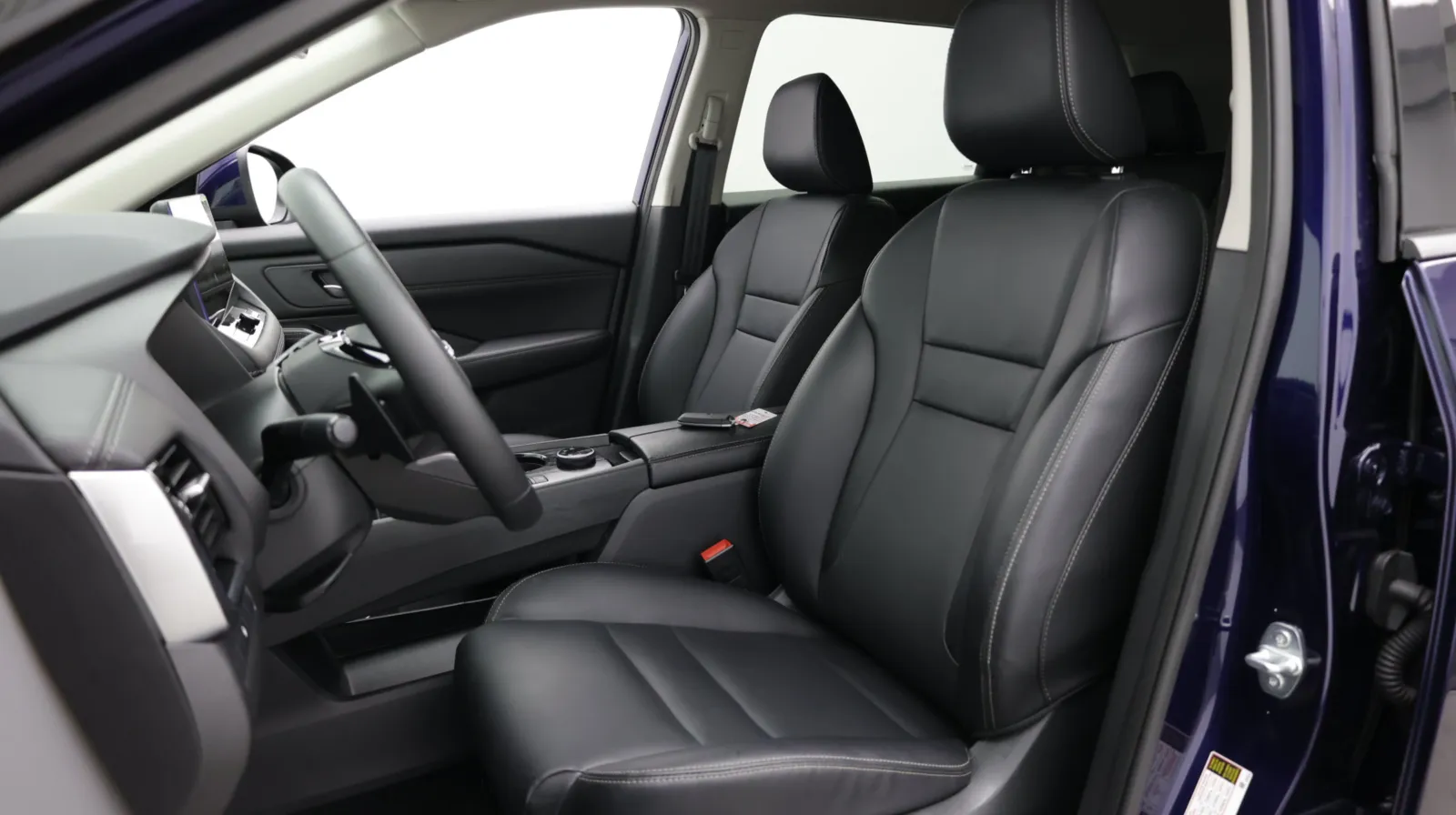 Nissan Rogue photo 14