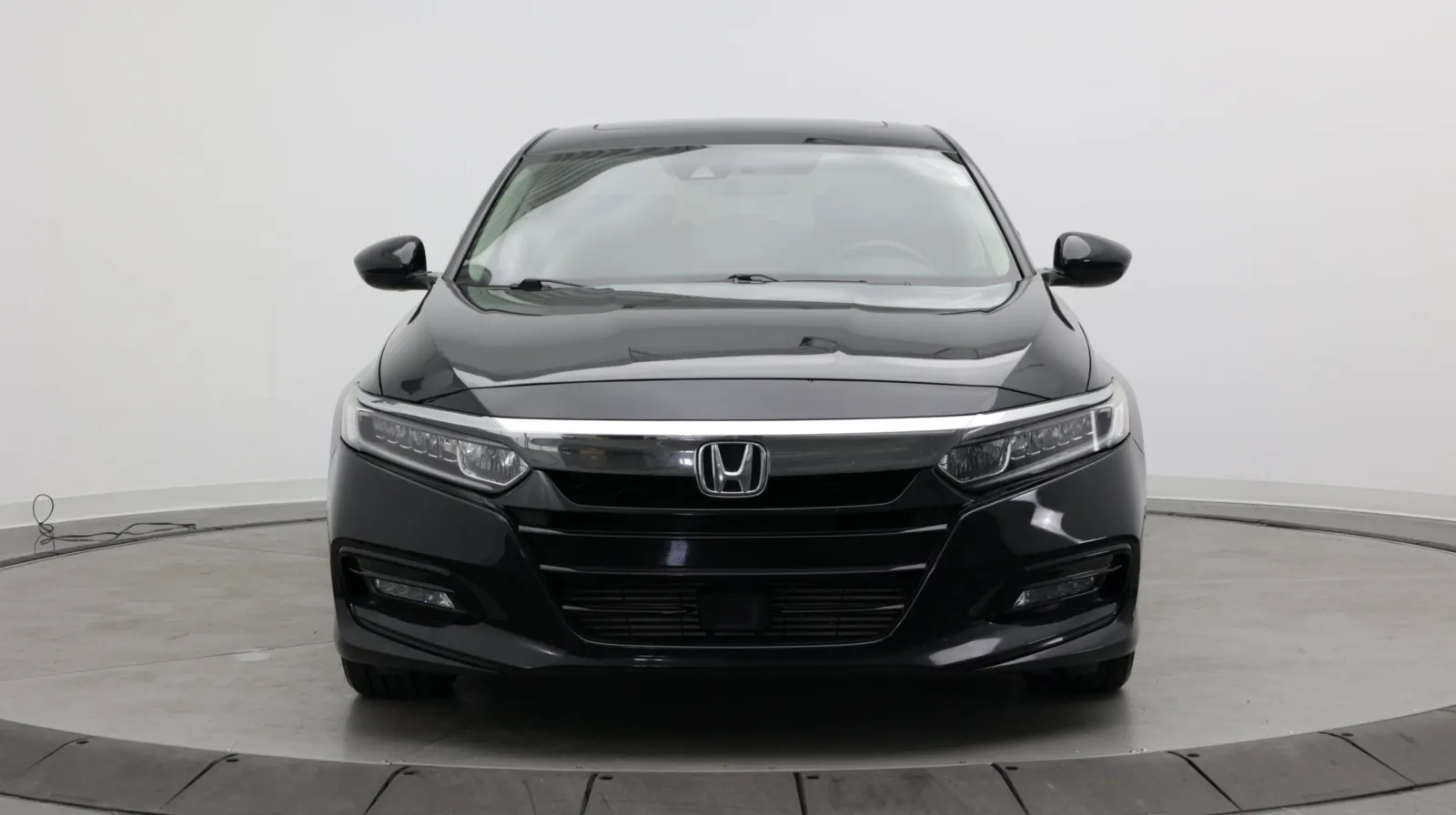 Honda Accord photo 2