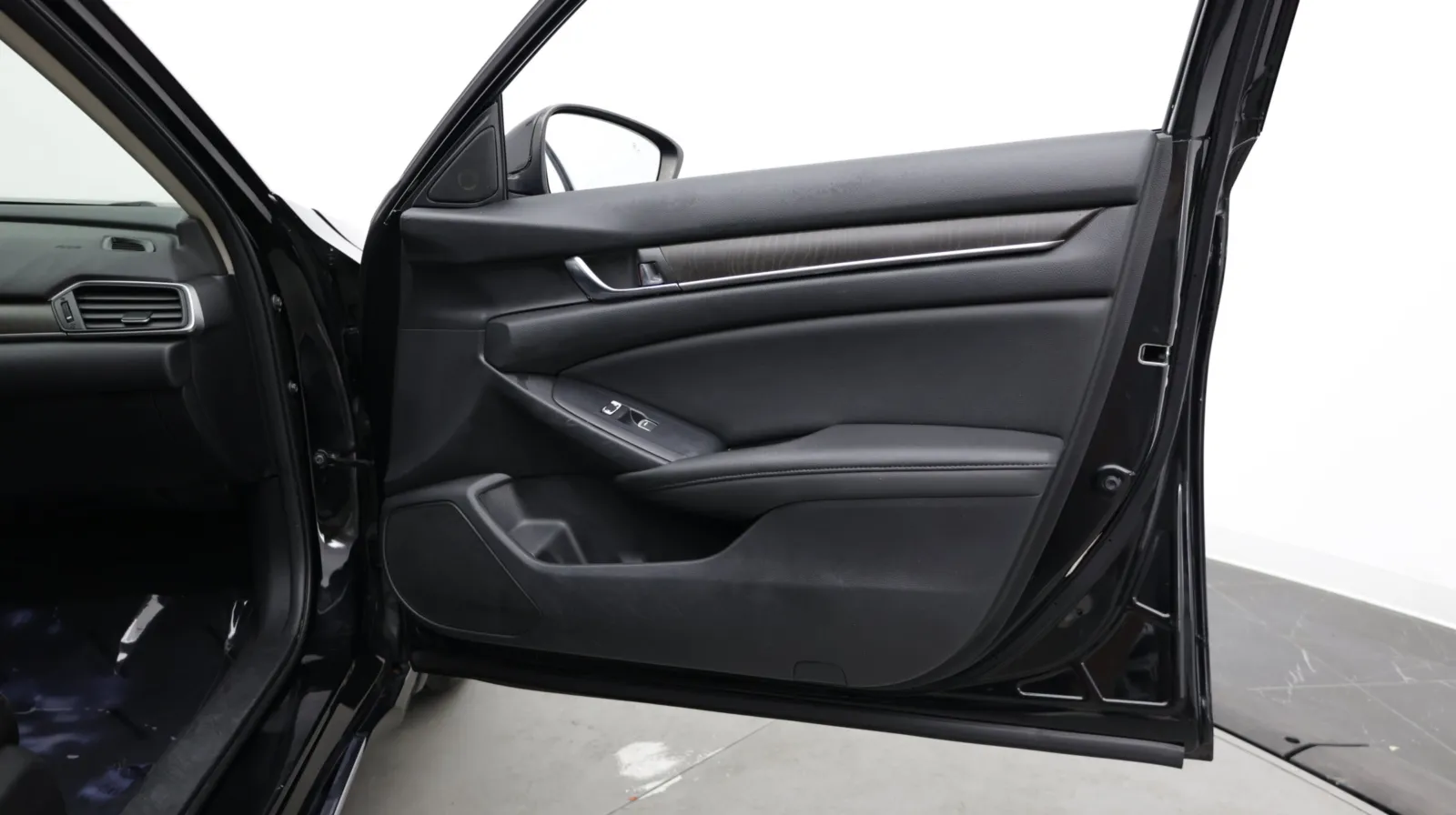 Honda Accord photo 33