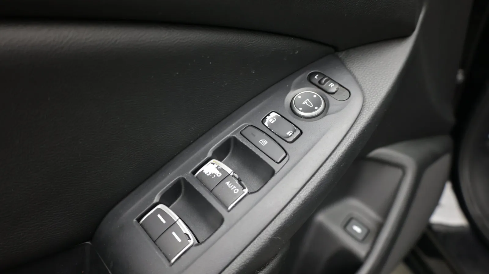 Honda Accord photo 11