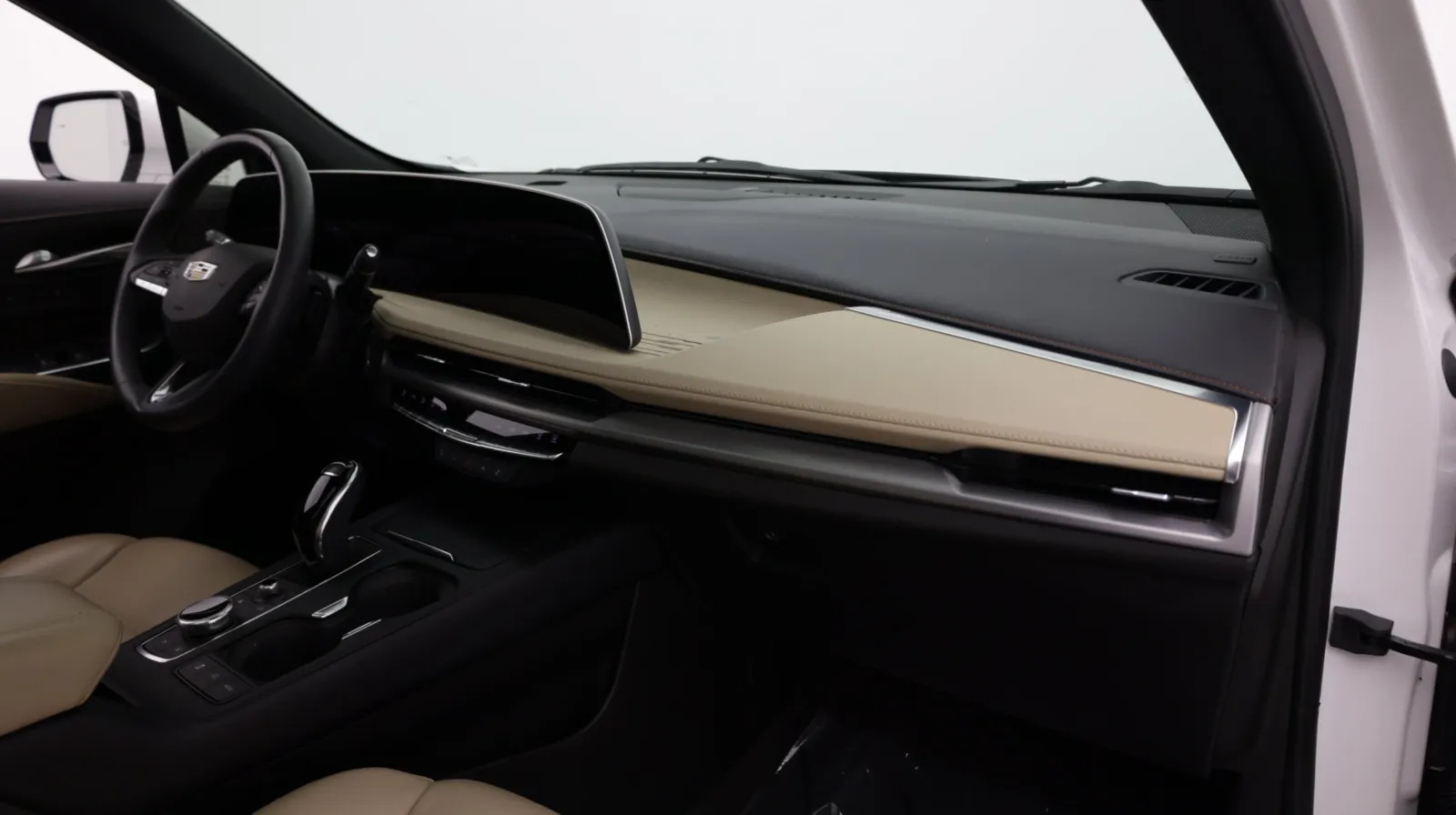 Cadillac XT4 photo 41