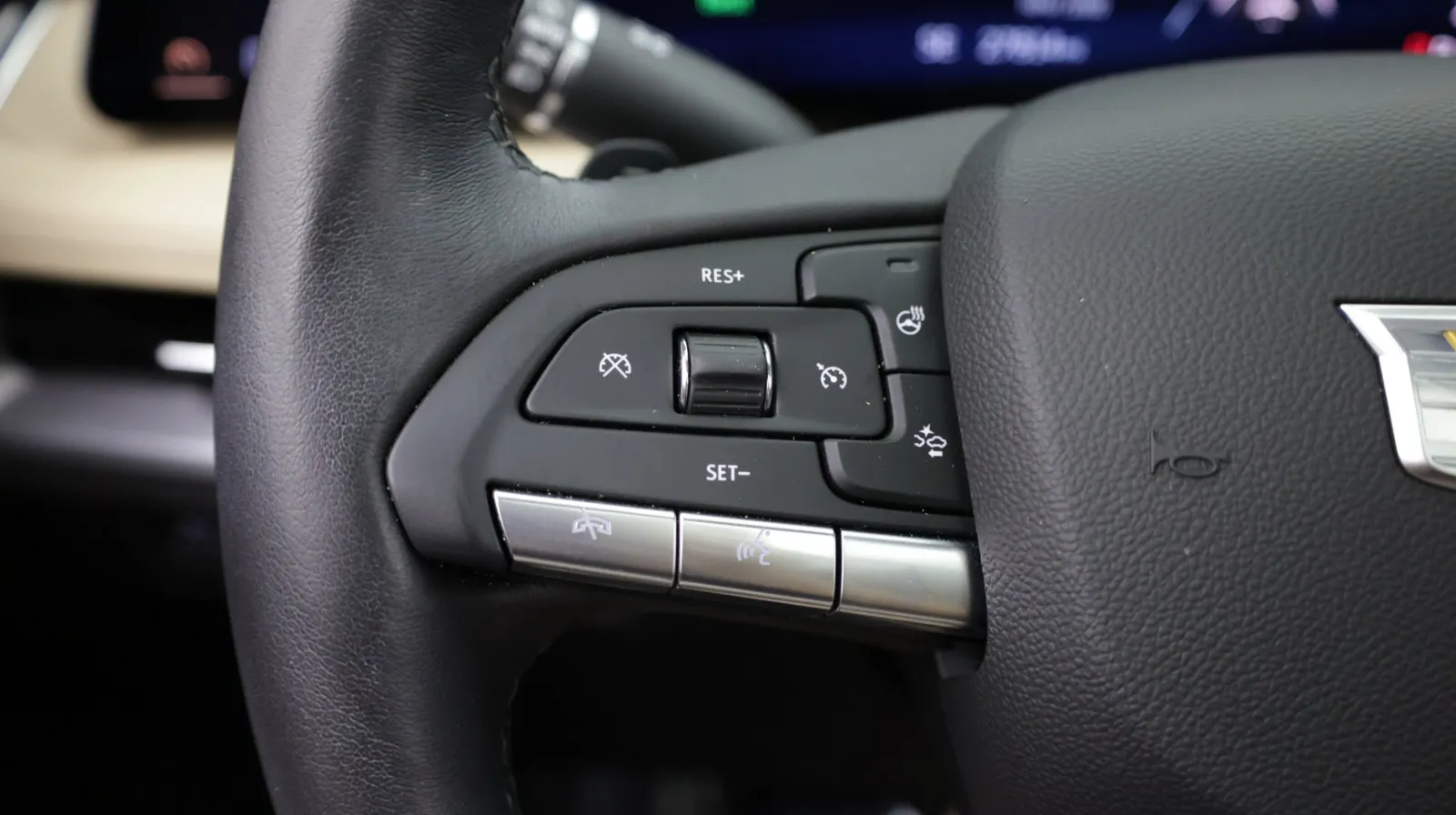 Cadillac XT4 photo 23