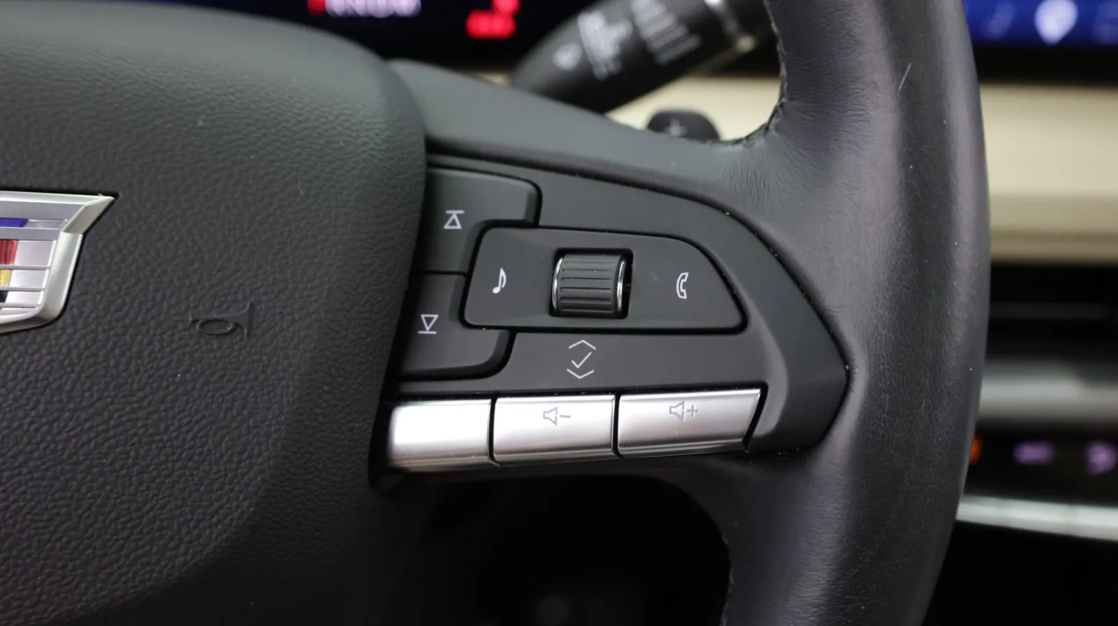 Cadillac XT4 photo 24