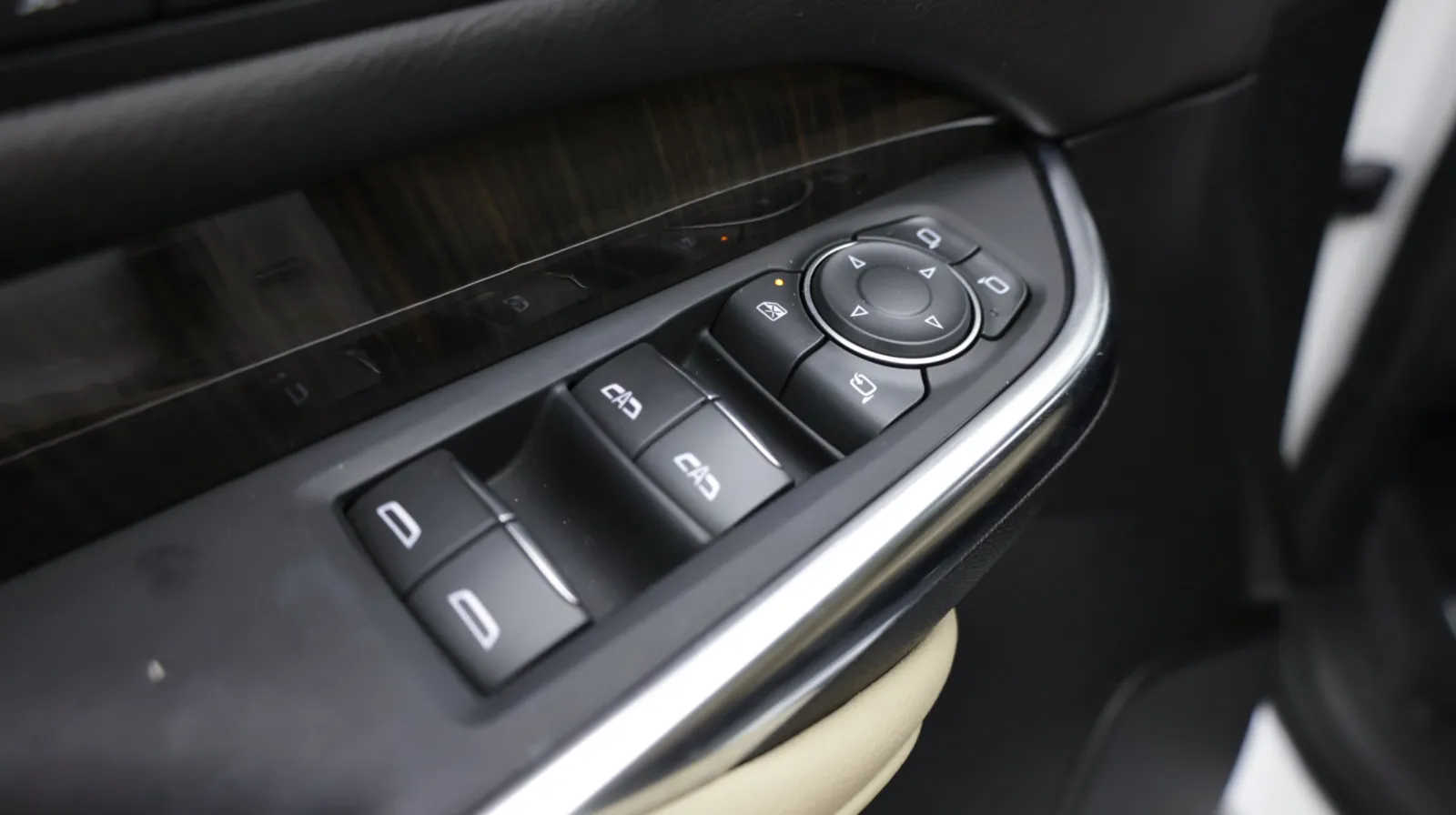 Cadillac XT4 photo 14