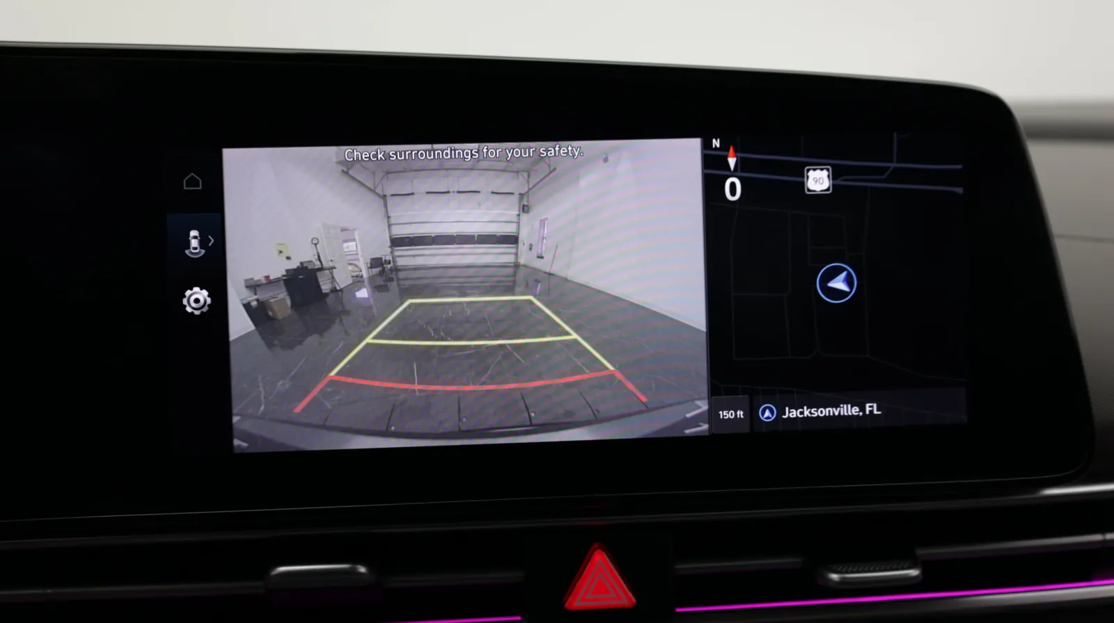 Hyundai Elantra photo 18