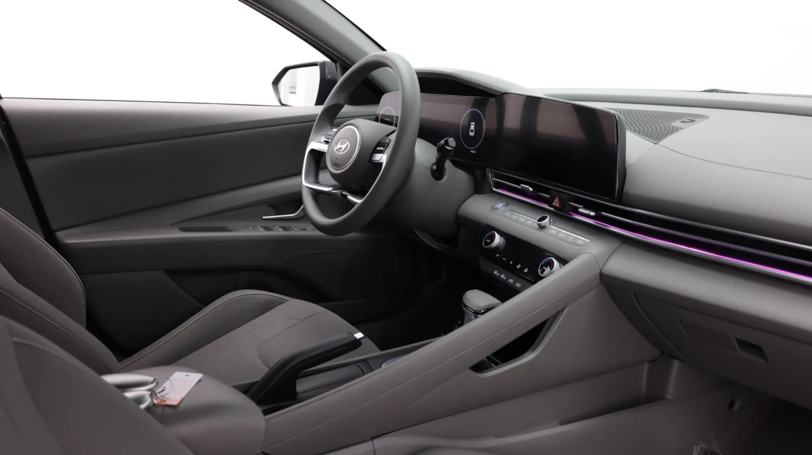 Hyundai Elantra photo 32