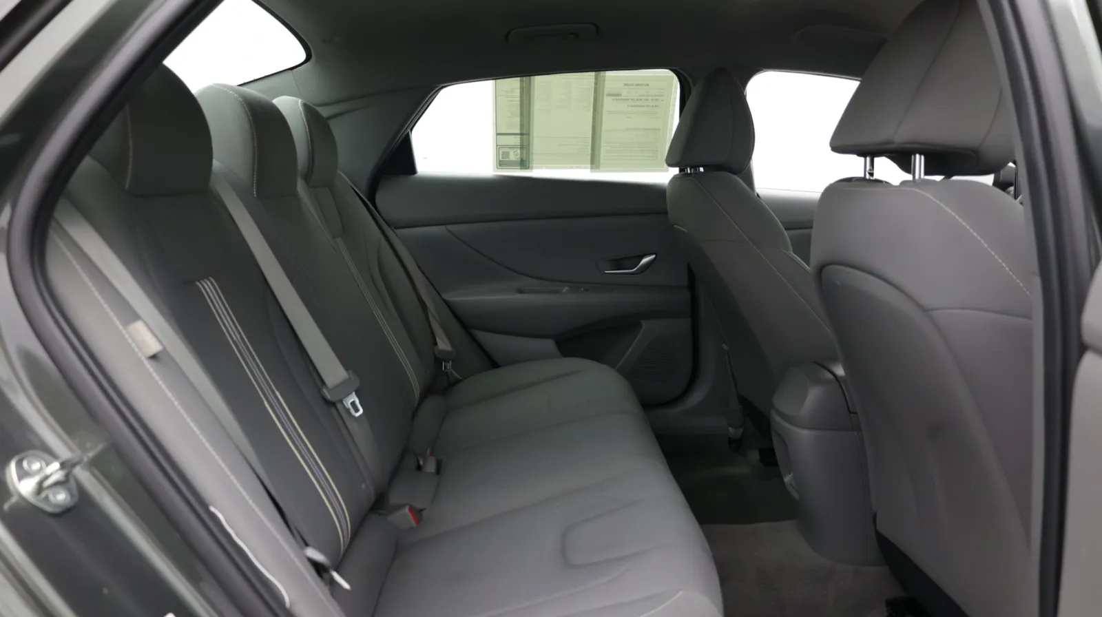 Hyundai Elantra photo 30
