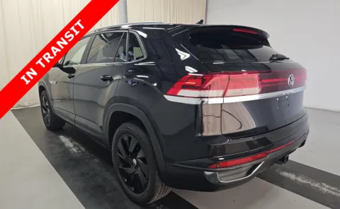 More photos of 2024 Volkswagen Atlas Cross Sport 2.0T SE w/Technology at Auto Boutique Florida, FL