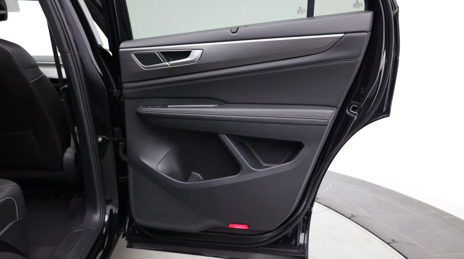 Volkswagen Atlas Cross Sport photo 32
